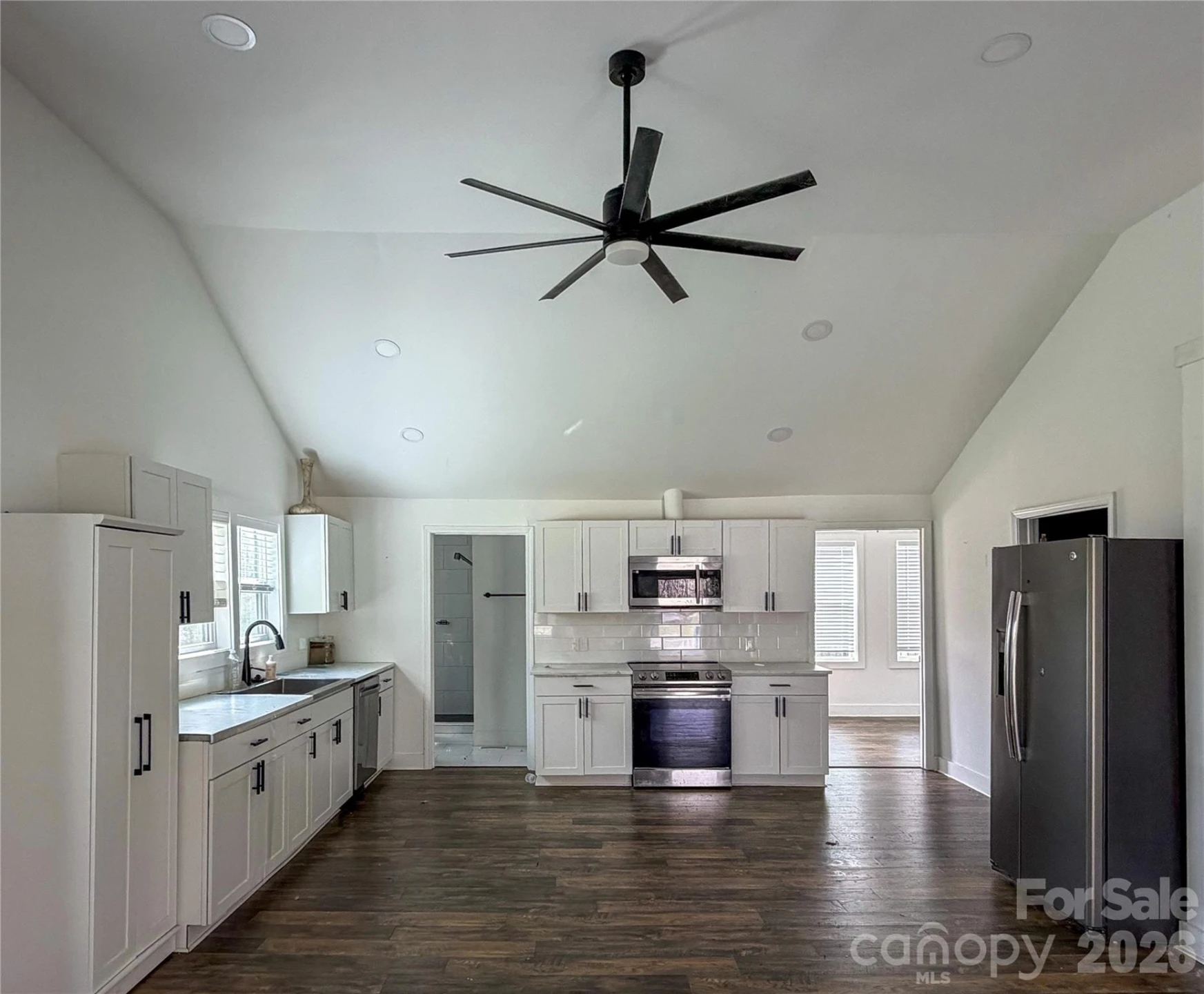 979 Howard Gap Road - Photo 10