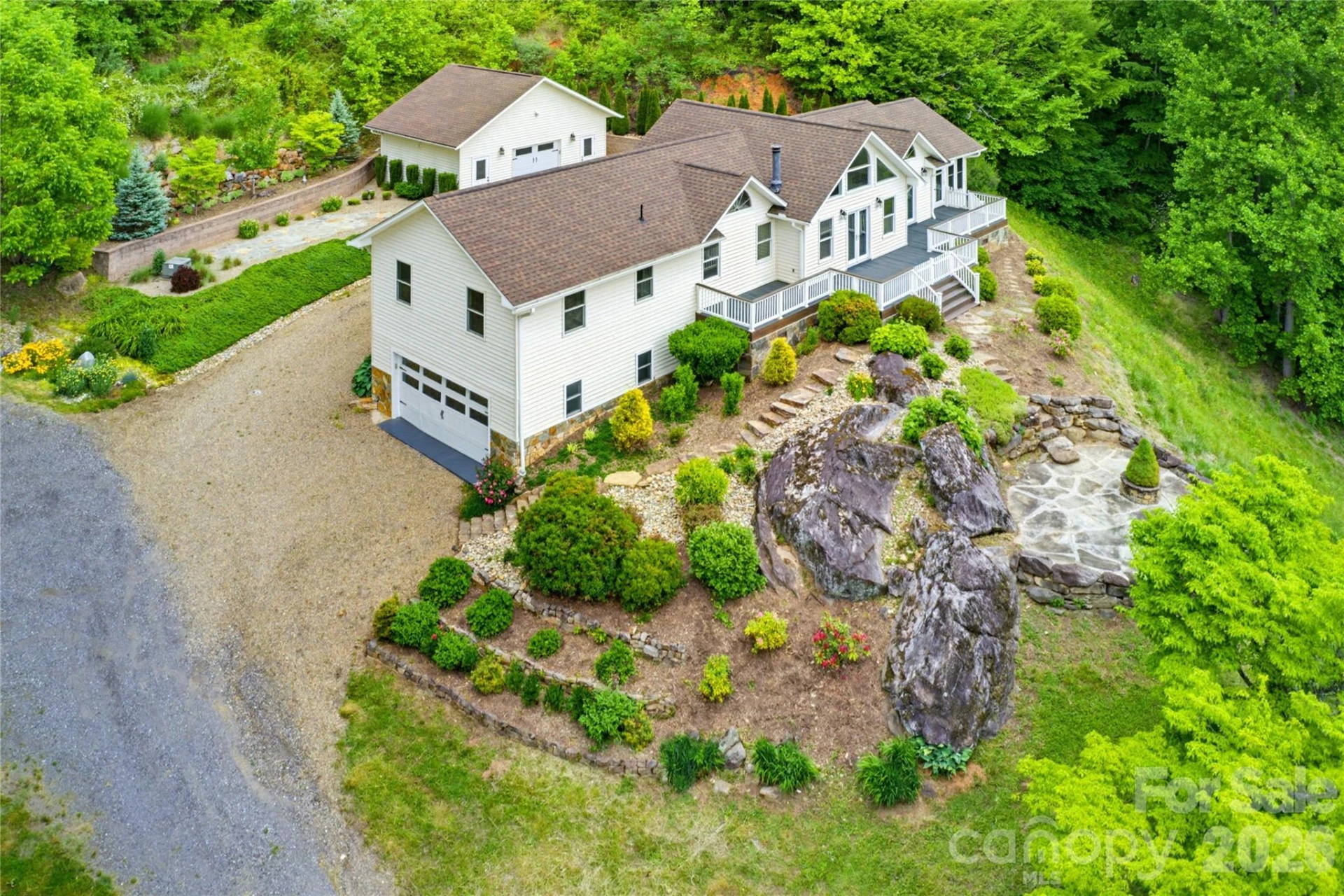 770 Discovery Place - Photo 31