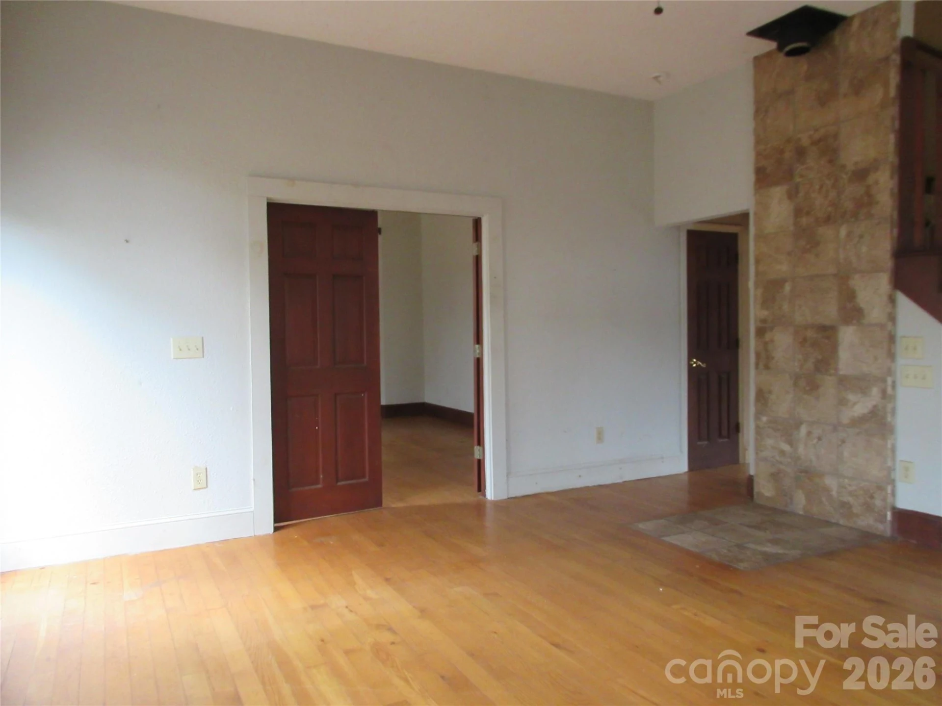 373 Shumont Road - Photo 10