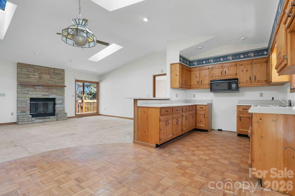 416 Kanasgowa Drive - Photo 13