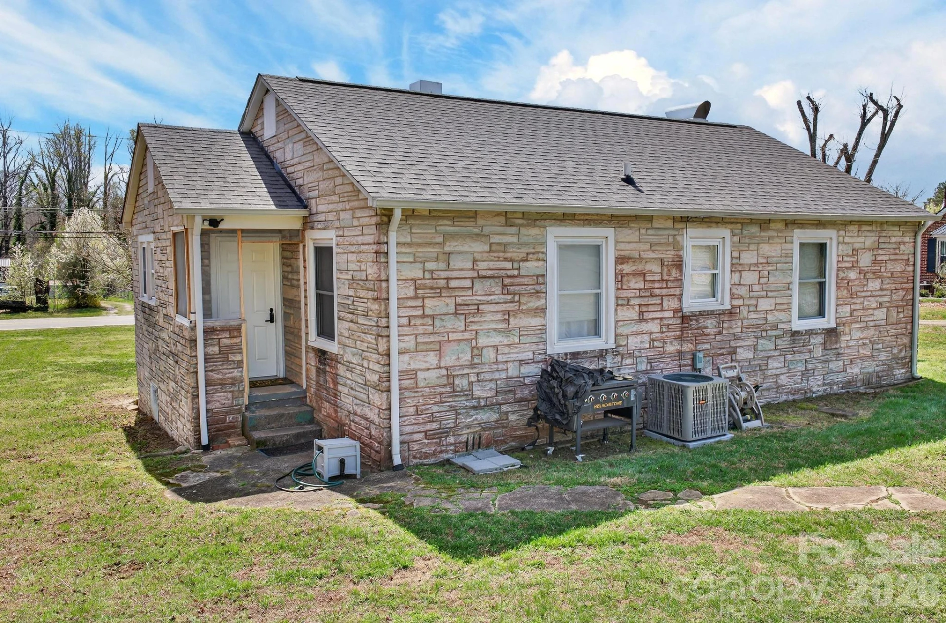 2501 US 70 Highway - Photo 3