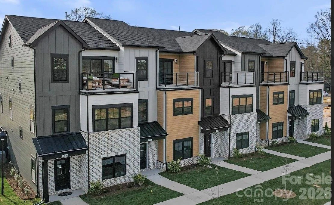 520 Mystic Park Alley #4 - Photo 2