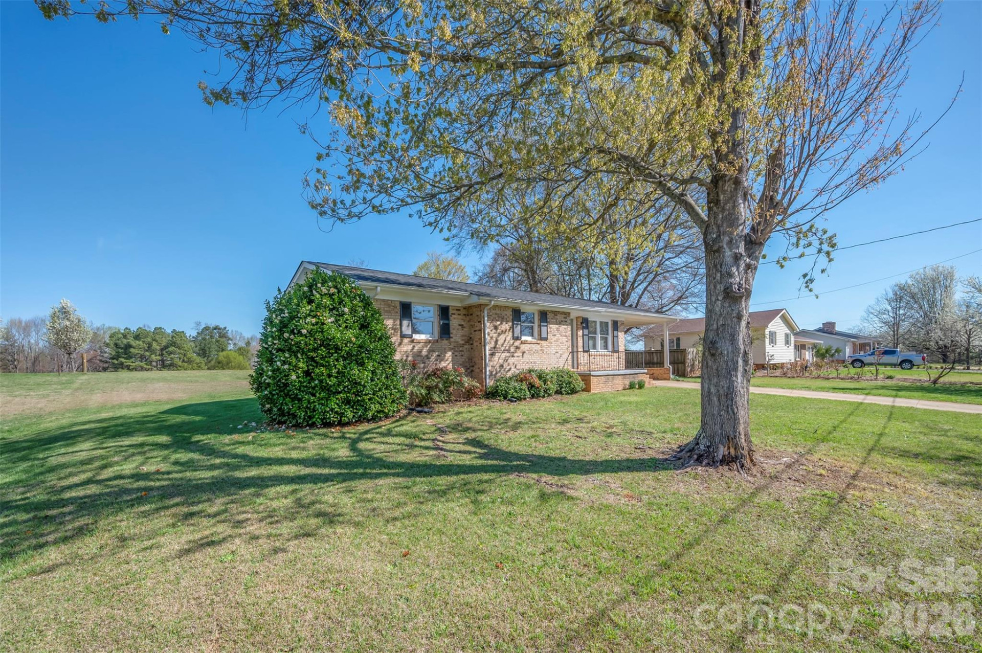 273 Trojan Lane - Photo 2