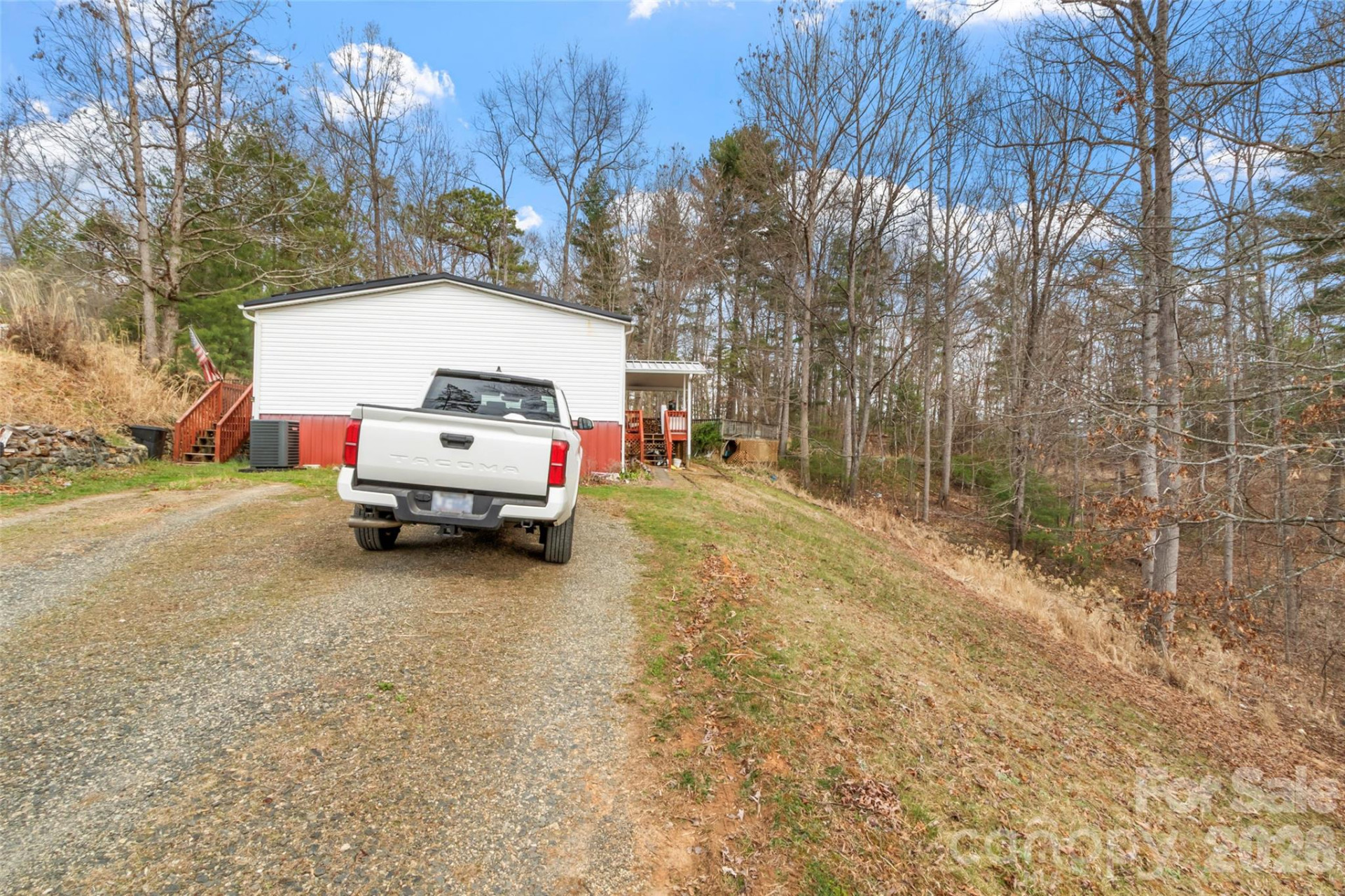 401 Azalea Circle - Photo 3