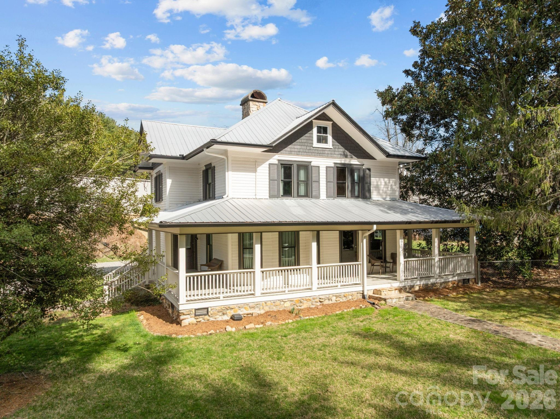 615 Rose Hill Road - Photo 2