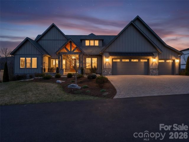 275 Daniel Circle Drive, Mills River, NC, 28759