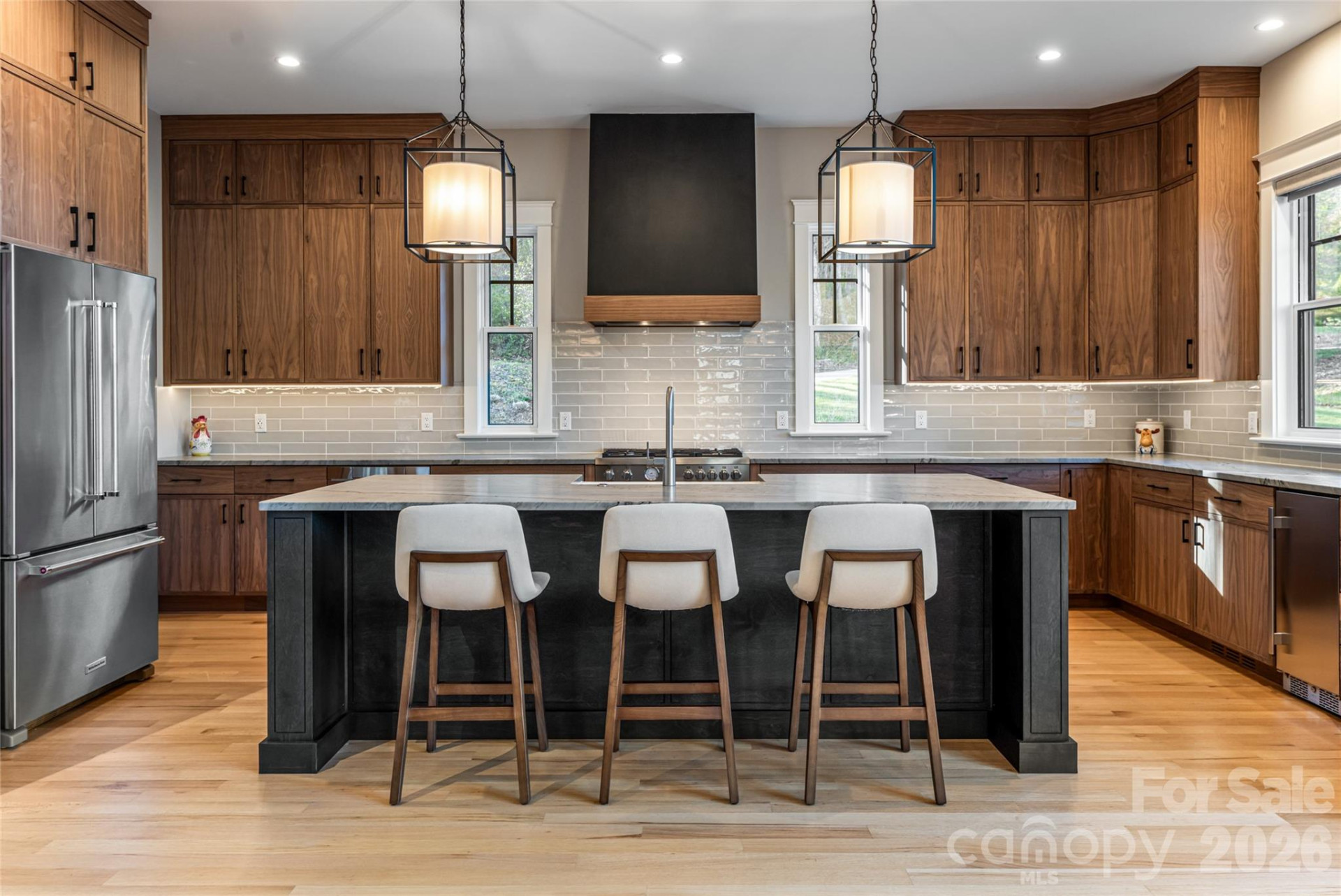 450 Barrington Drive - Photo 3