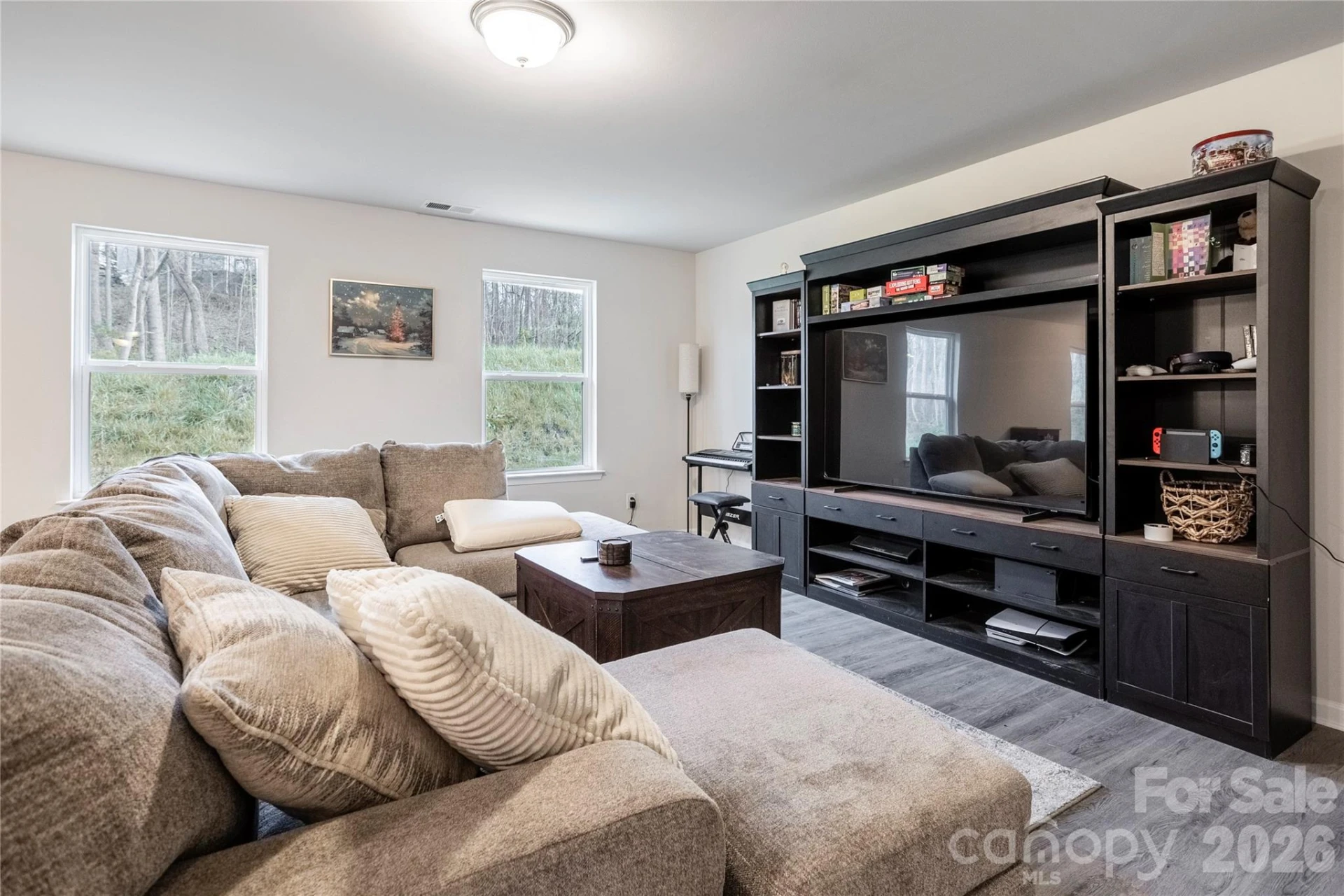 132 Crown Court - Photo 12