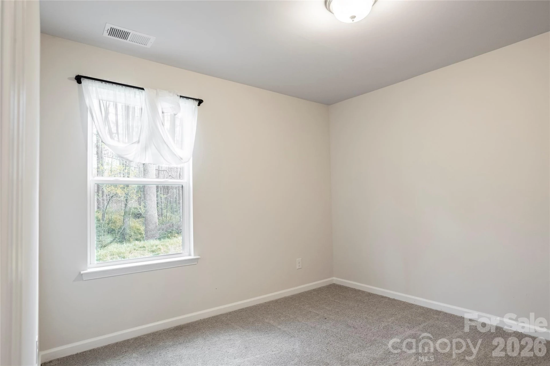 132 Crown Court - Photo 34