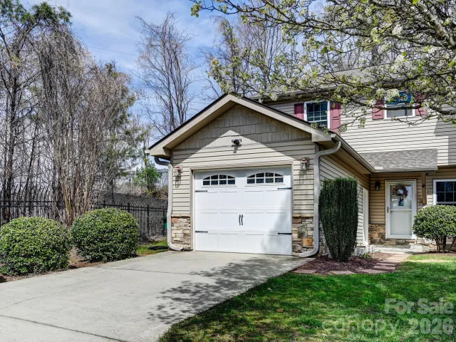 7 Mahogany Road, Arden, NC, 28704
