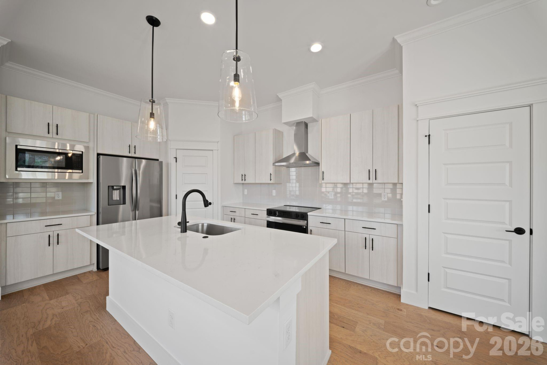 128 Collin Place - Photo 6