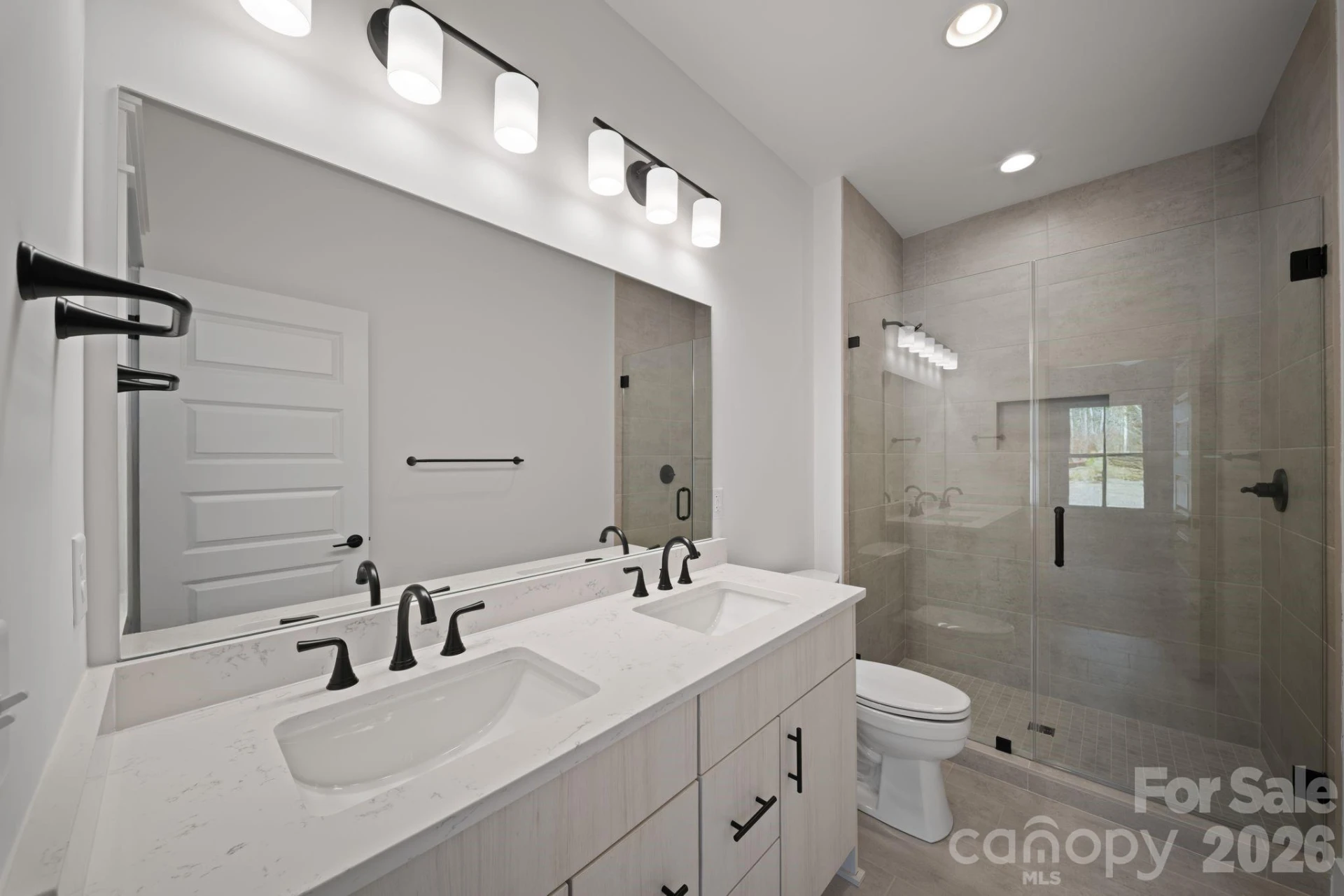 128 Collin Place - Photo 8