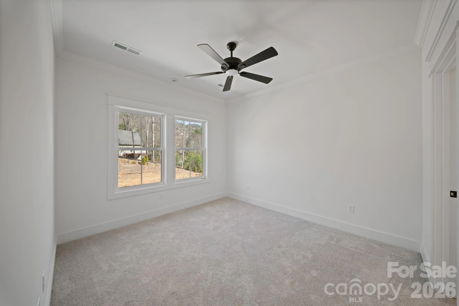 128 Collin Place - Photo 9