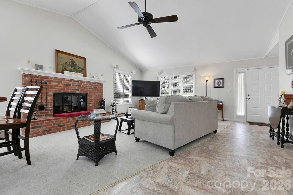 222 Sedi Lane - Photo 7