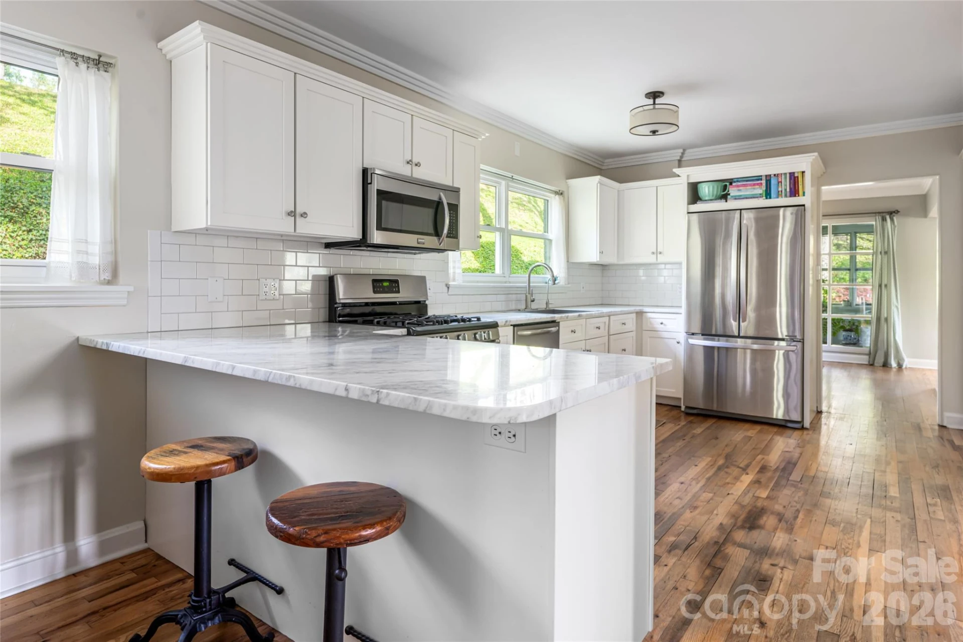 114 Cambridge Road - Photo 4