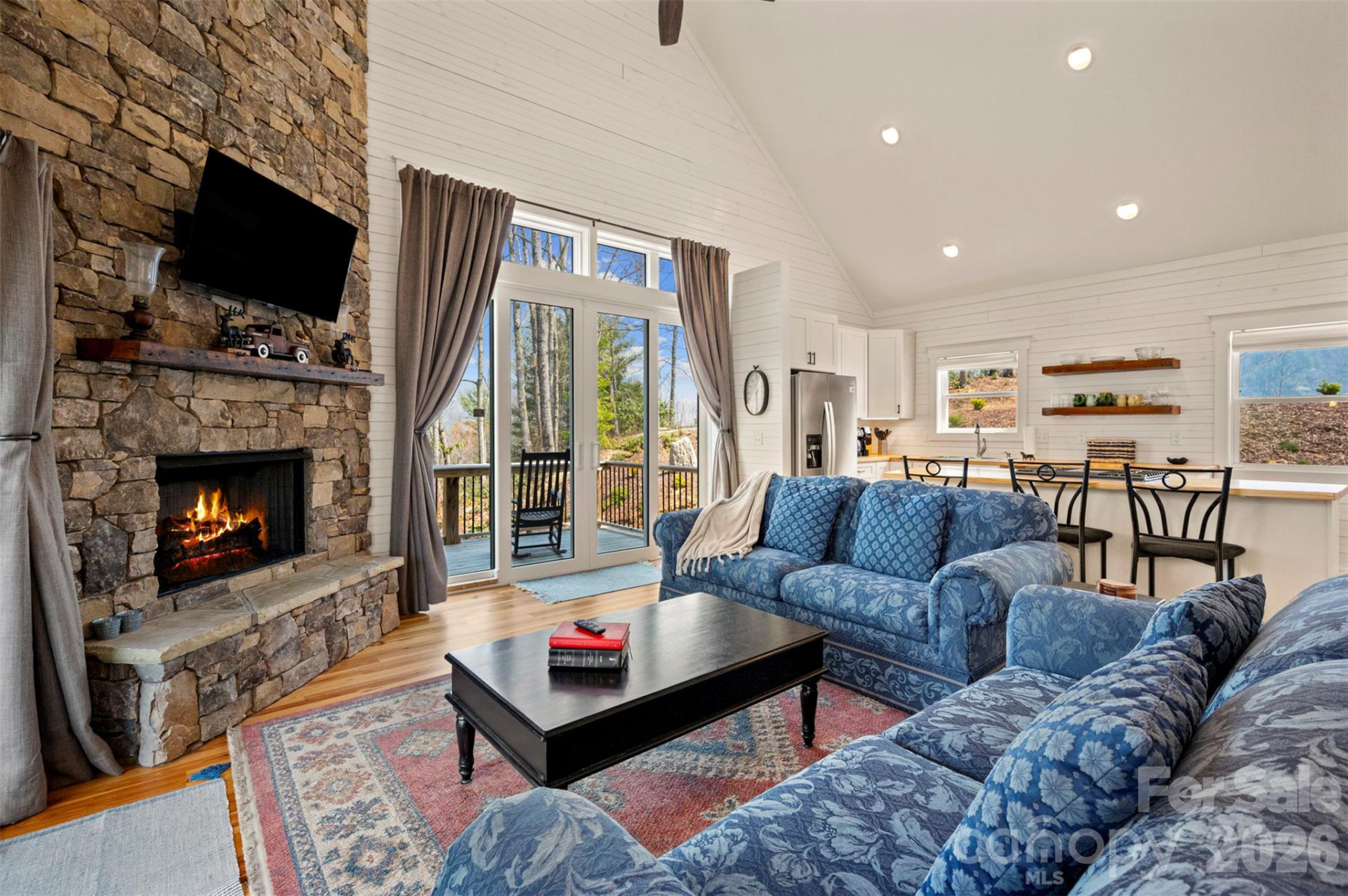 823 Silverstone Drive - Photo 14