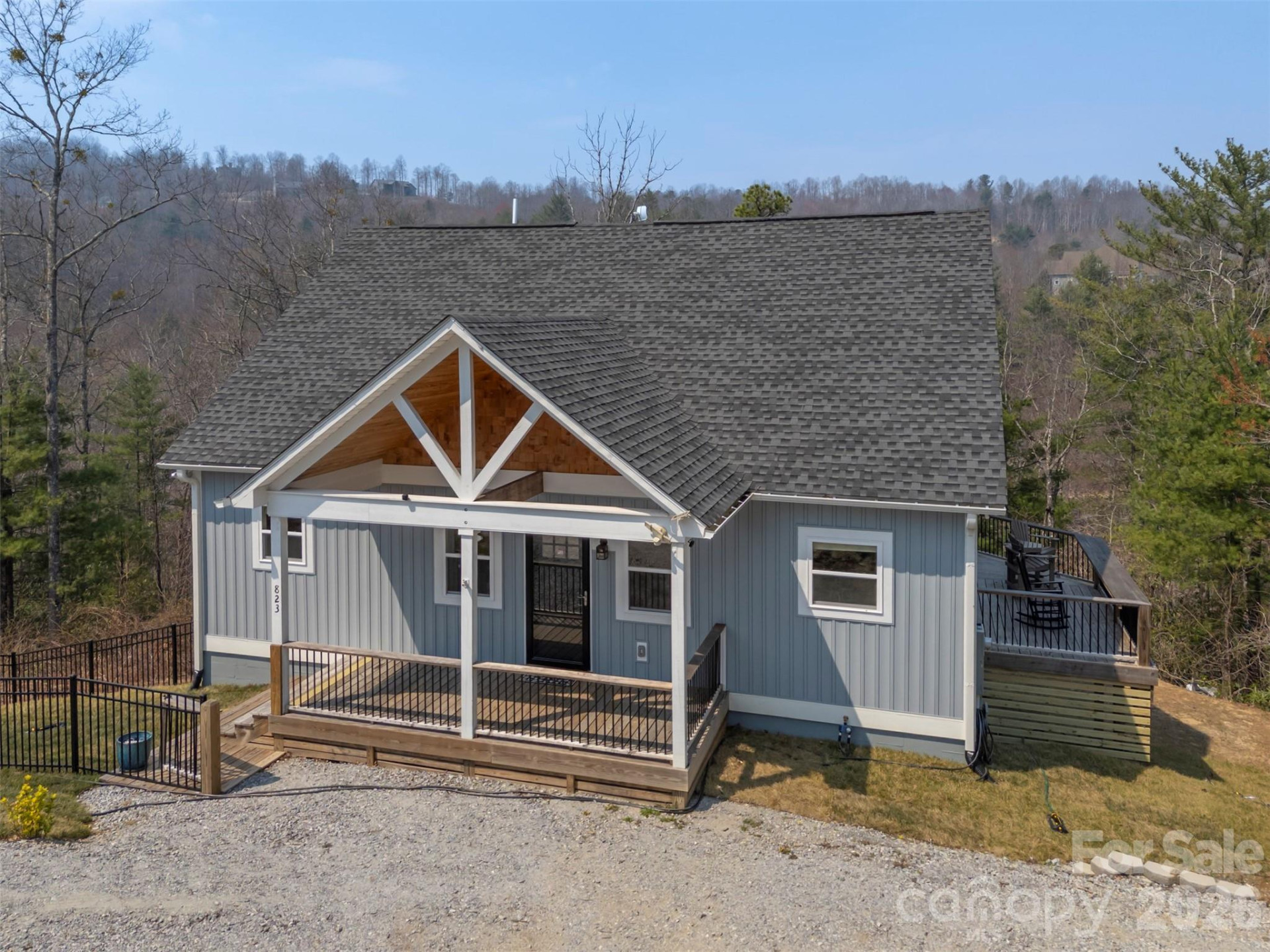 823 Silverstone Drive - Photo 4