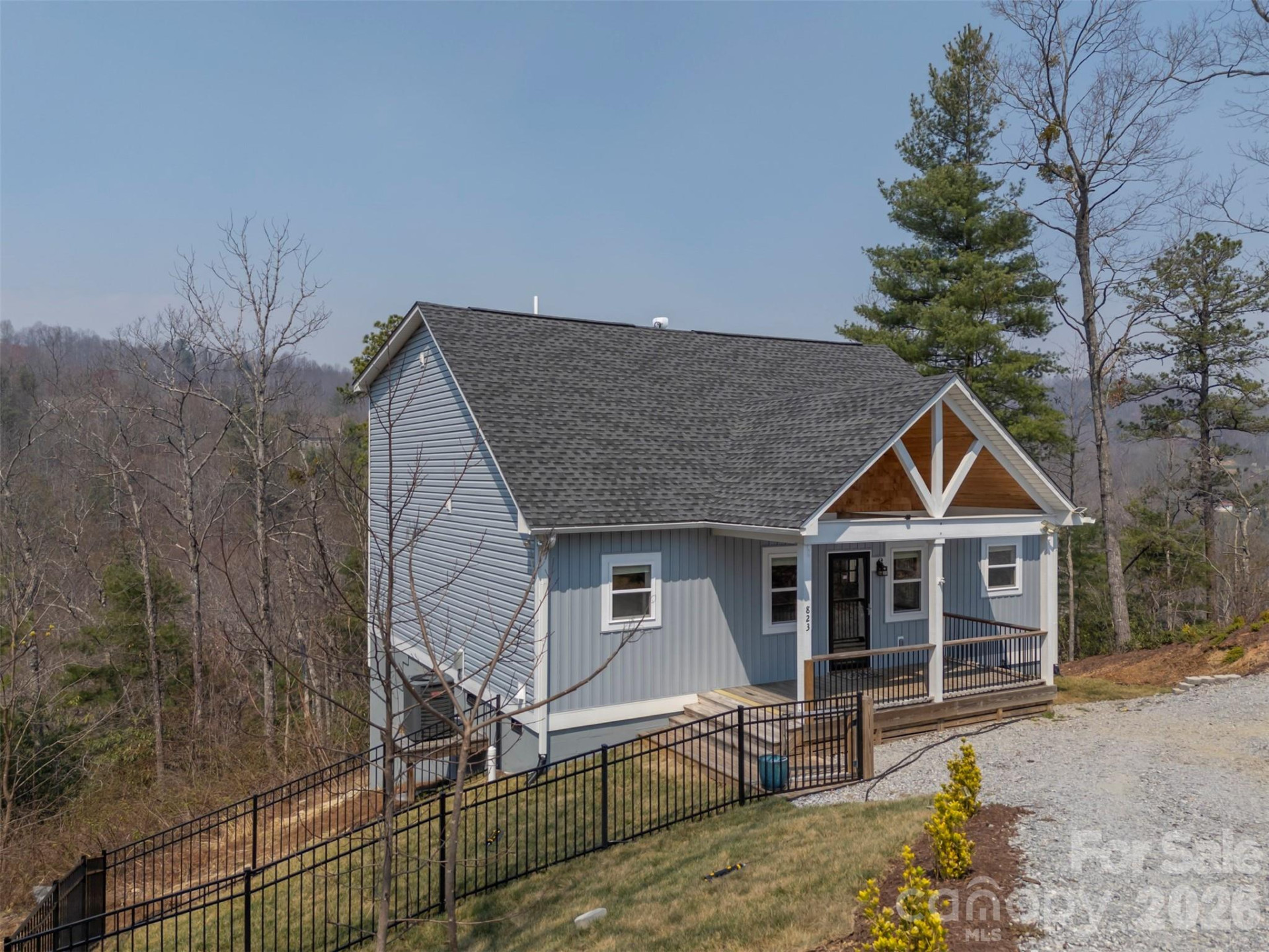 823 Silverstone Drive - Photo 5