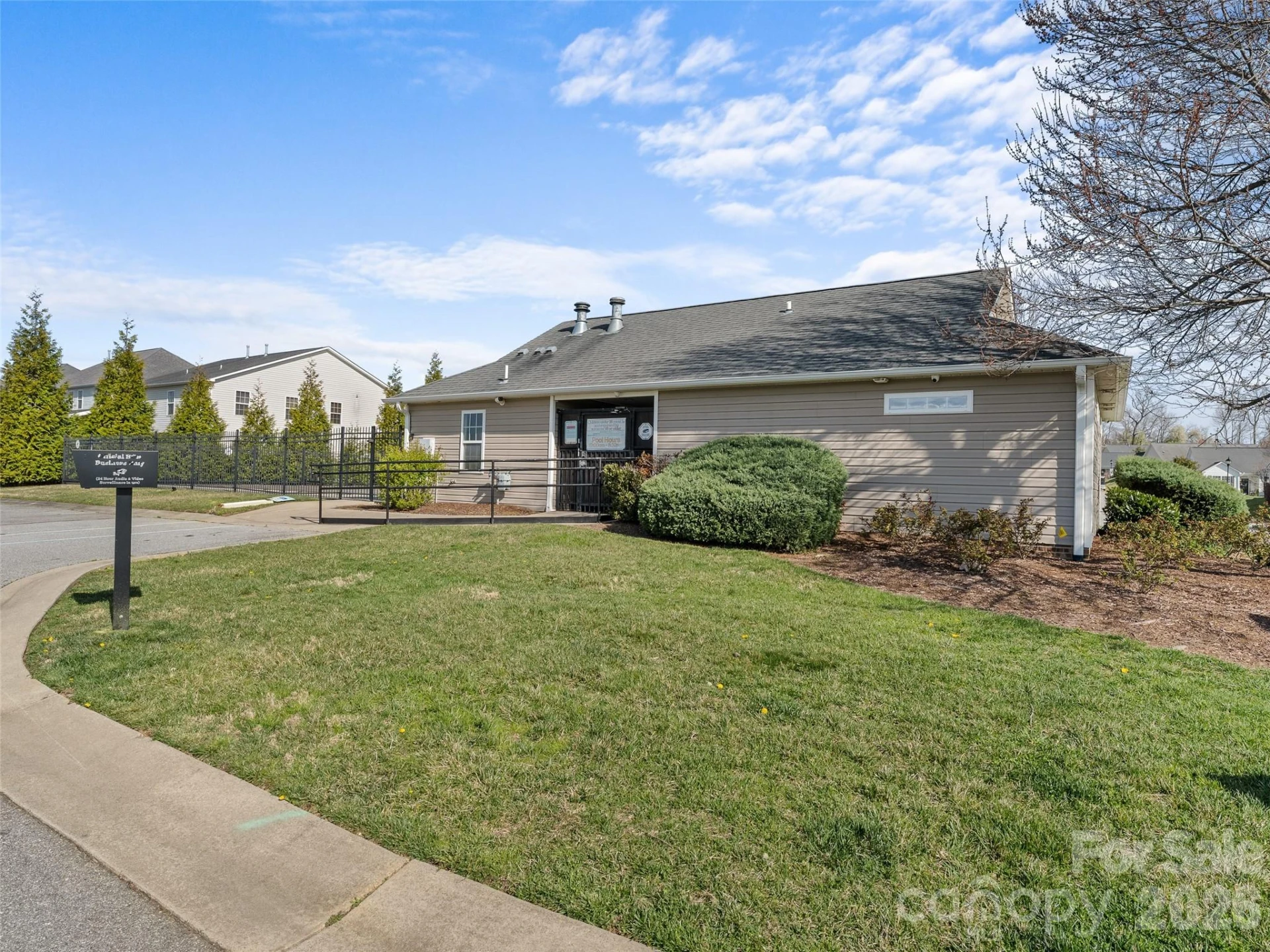 143 Haw River Road - Photo 32