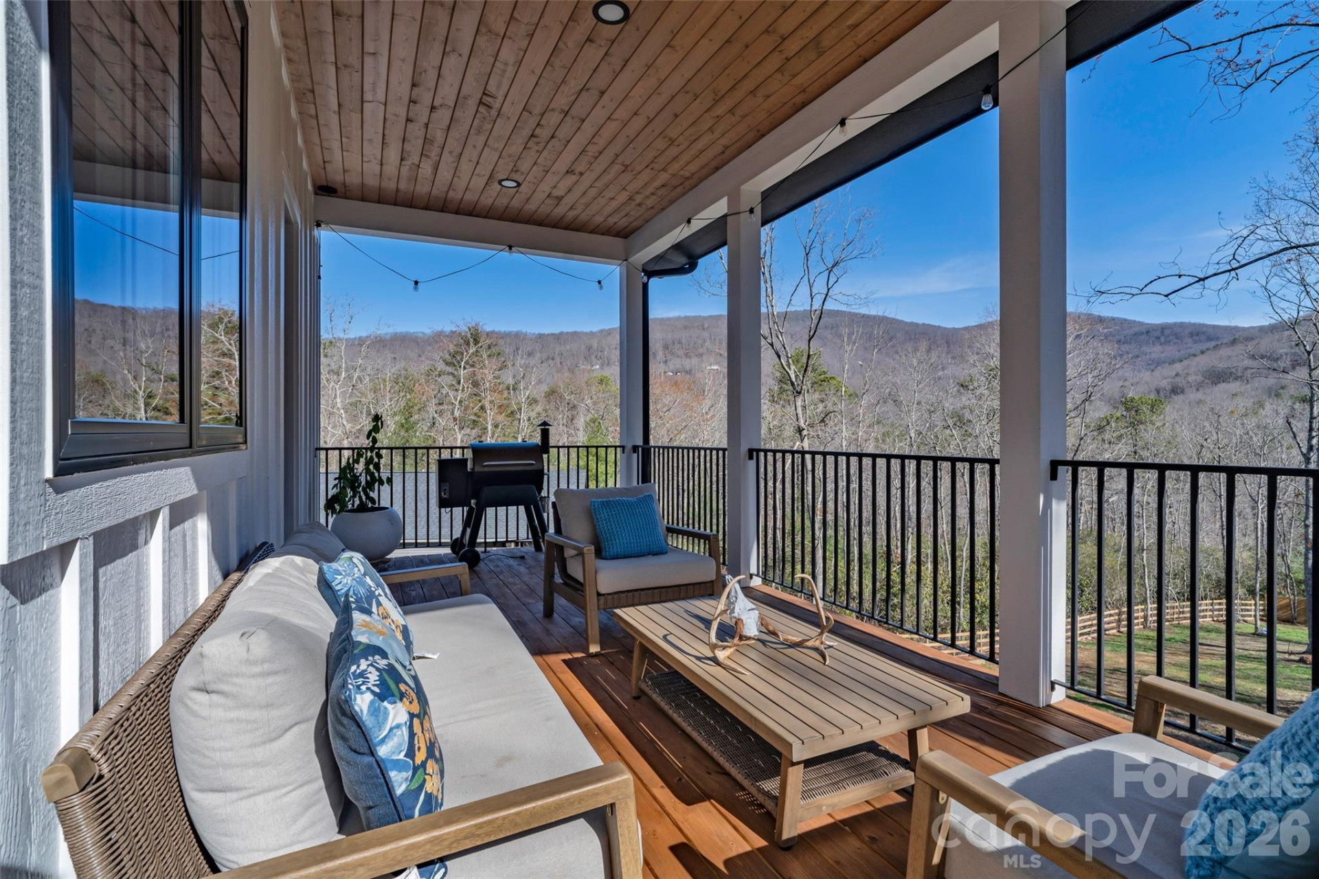 26 Pineview Road - Photo 2