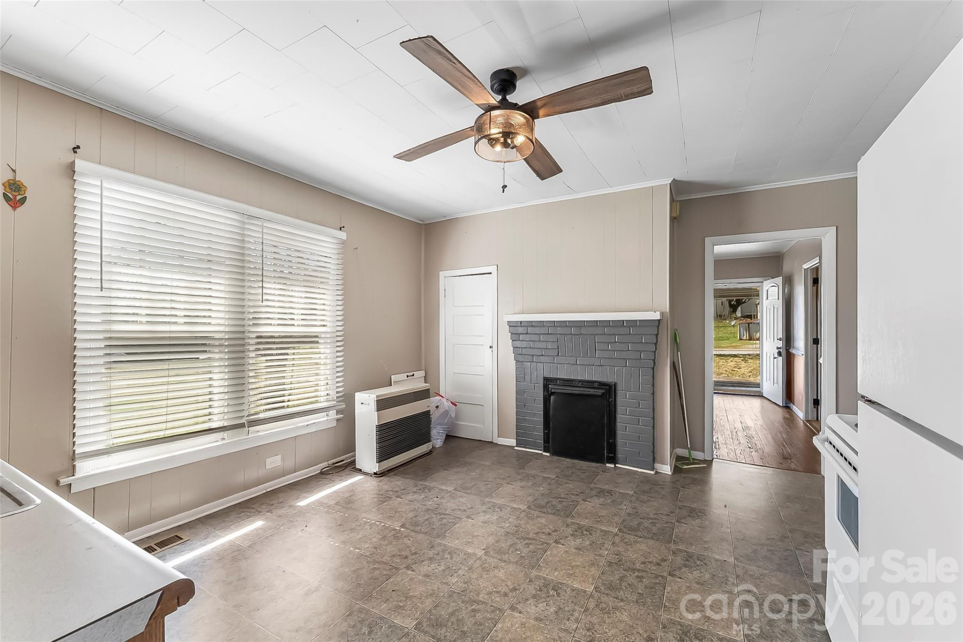 505 Mimosa Avenue - Photo 9