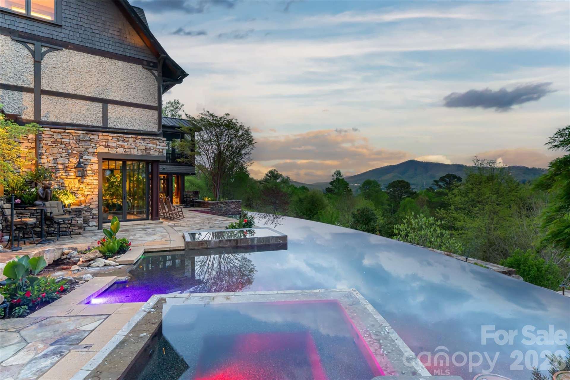 66 Deerhaven Lane - Photo 2