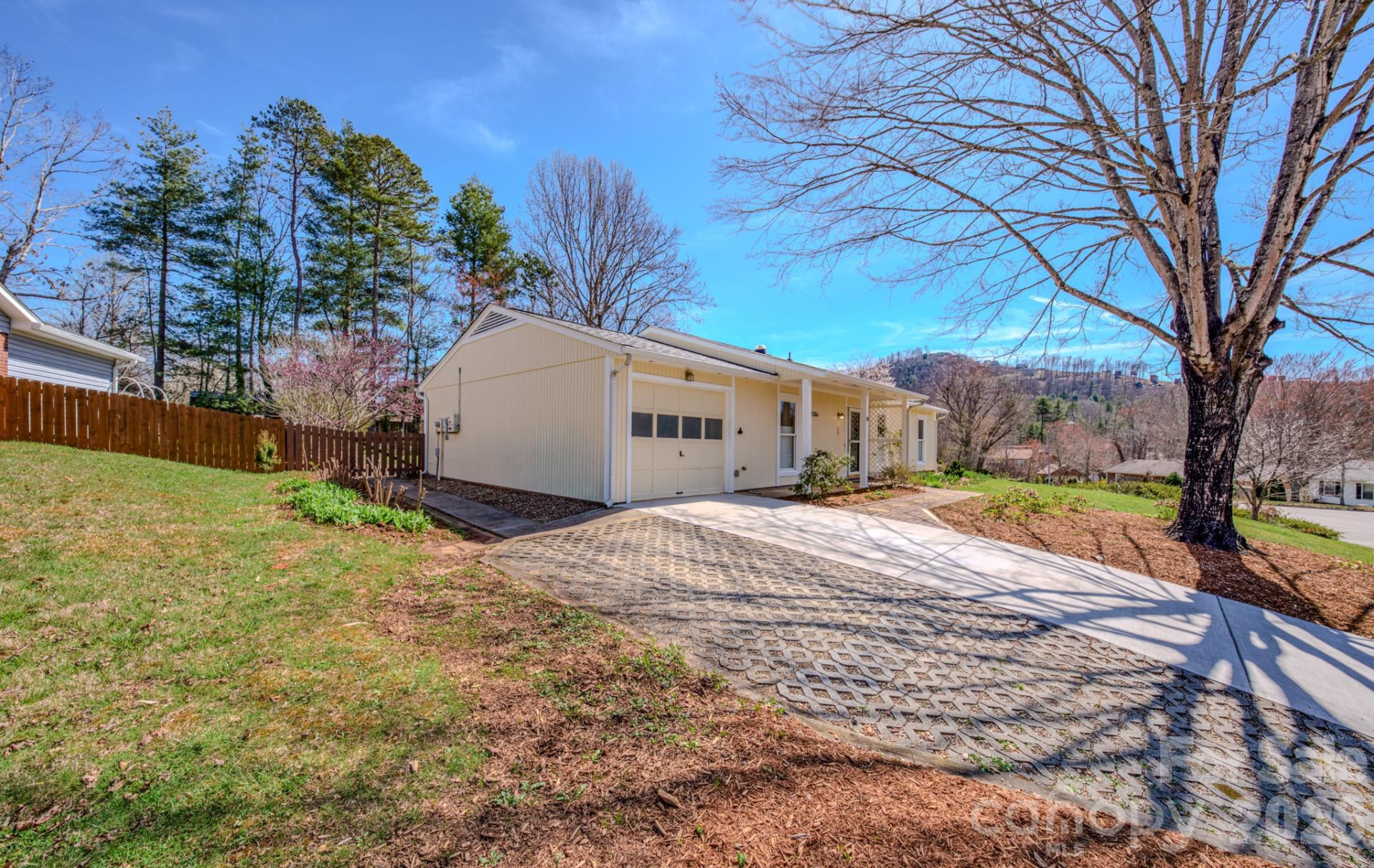 31 Knoll Ridge Drive - Photo 2