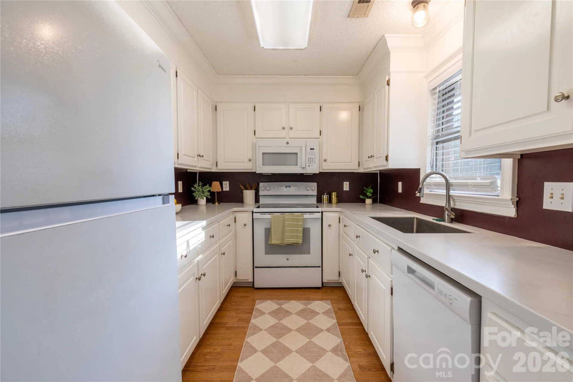 3154 Devonshire Drive - Photo 9