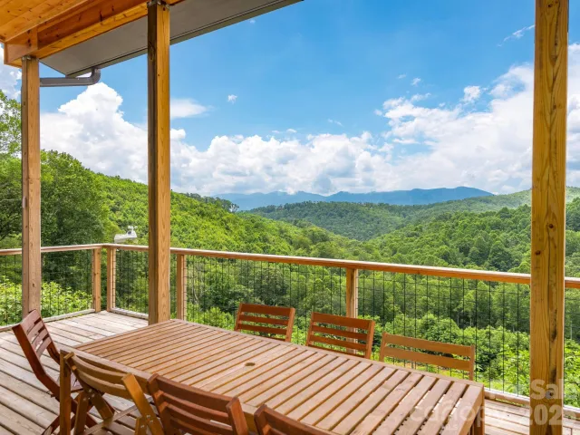 511 Emerald Mine Road
