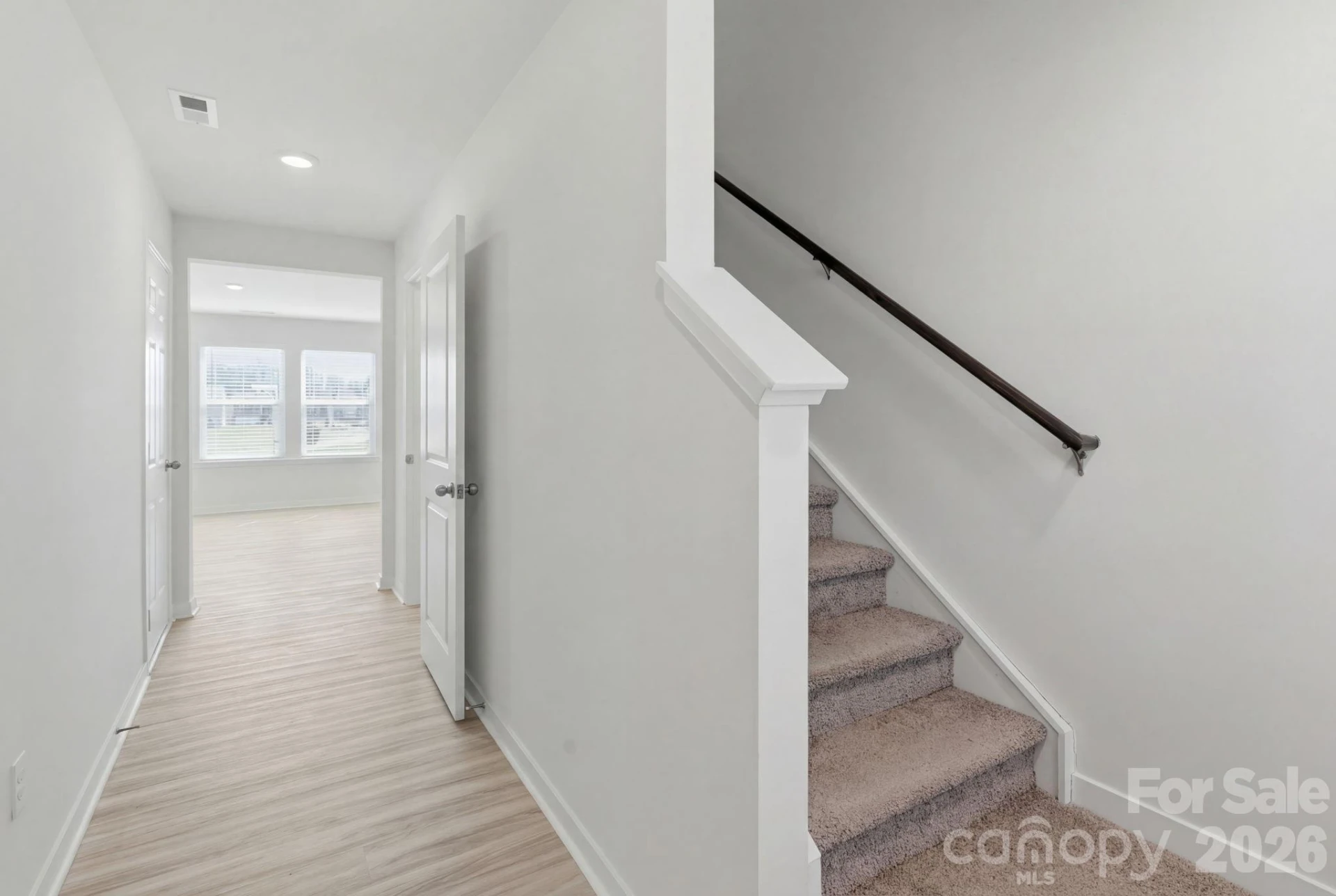1006 20th Avenue Loop - Photo 4