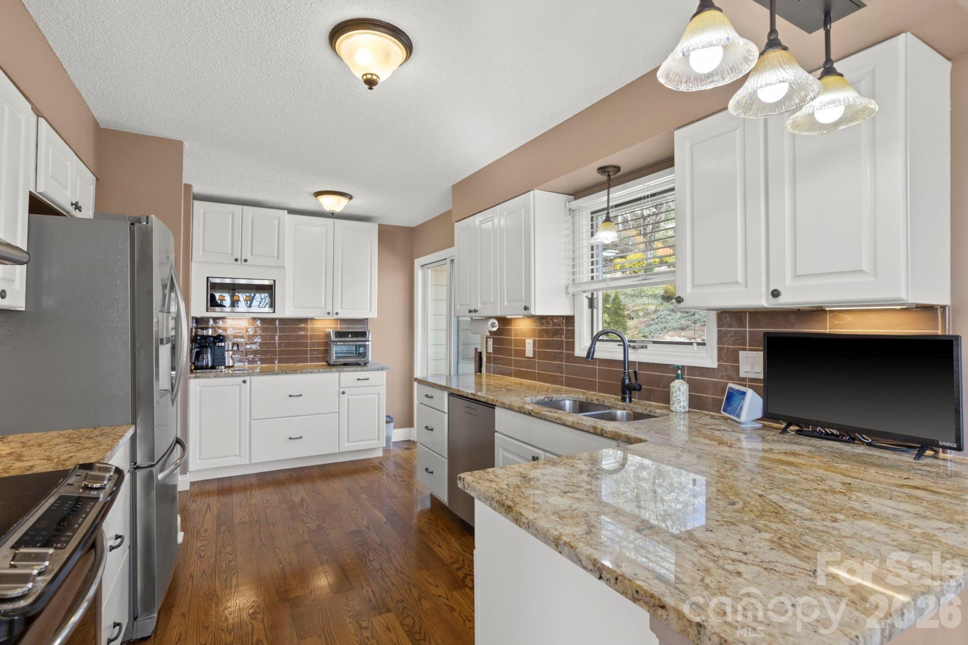 210 Claymoor Court - Photo 13