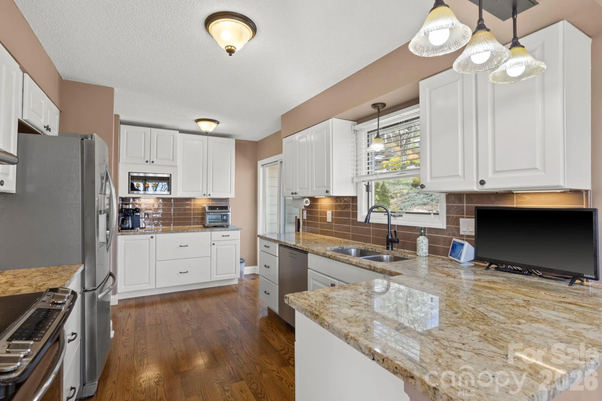 210 Claymoor Court - Photo 13