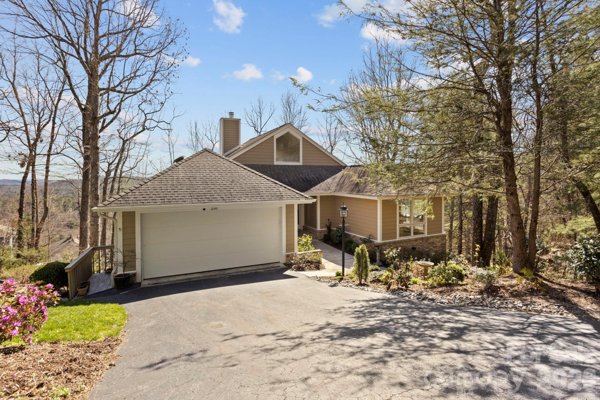 210 Claymoor Court - Photo 3