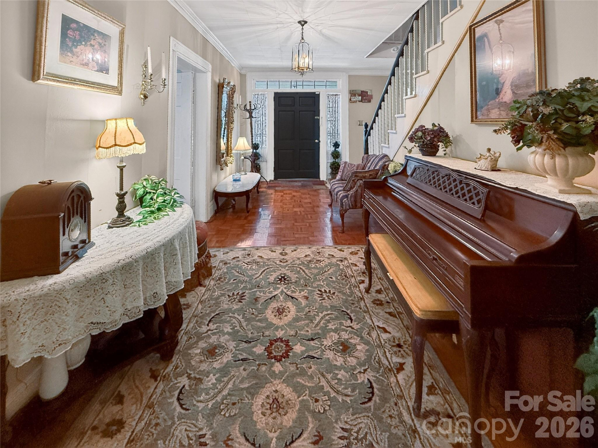 192 Court Street - Photo 3