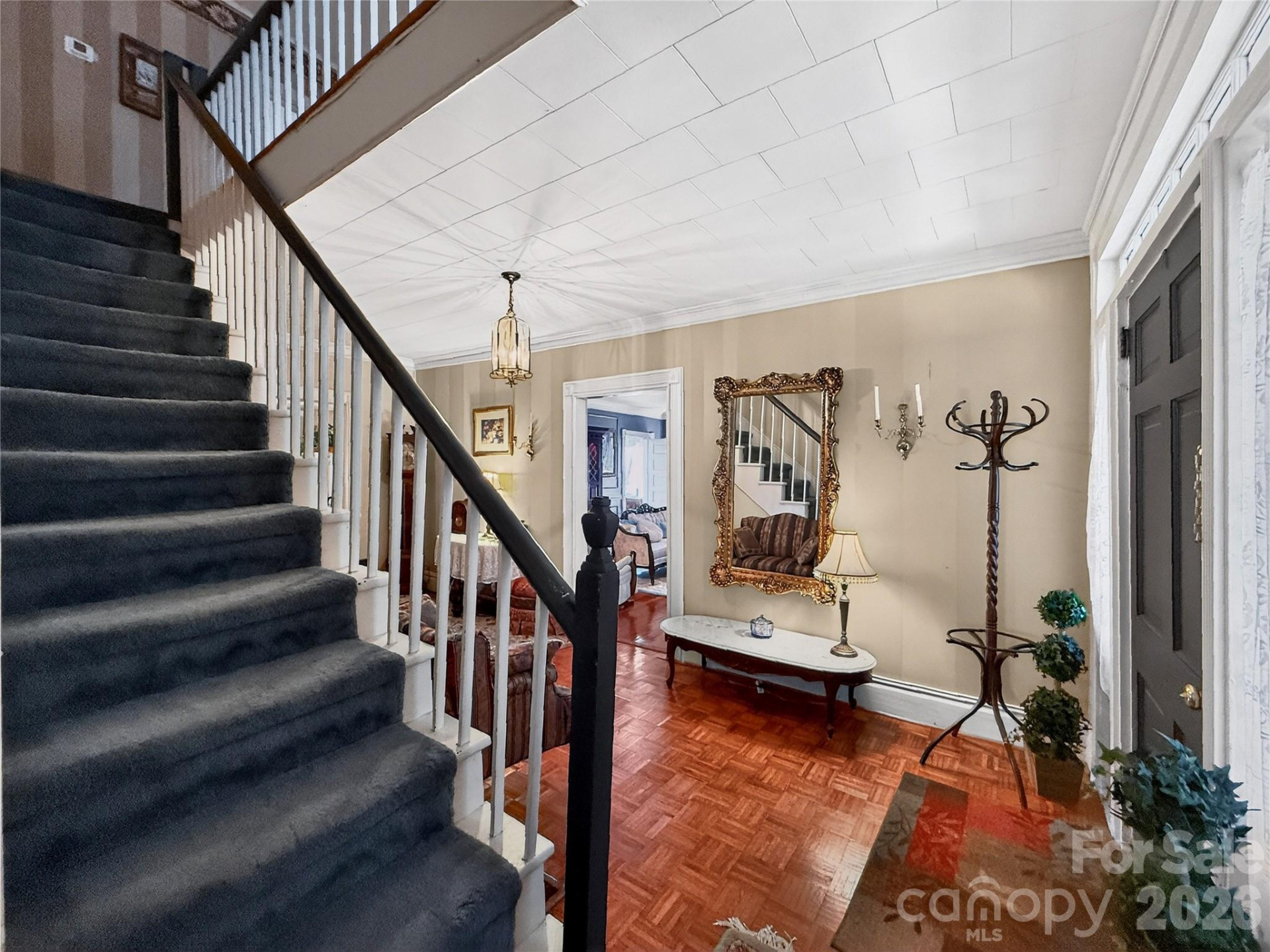 192 Court Street - Photo 4