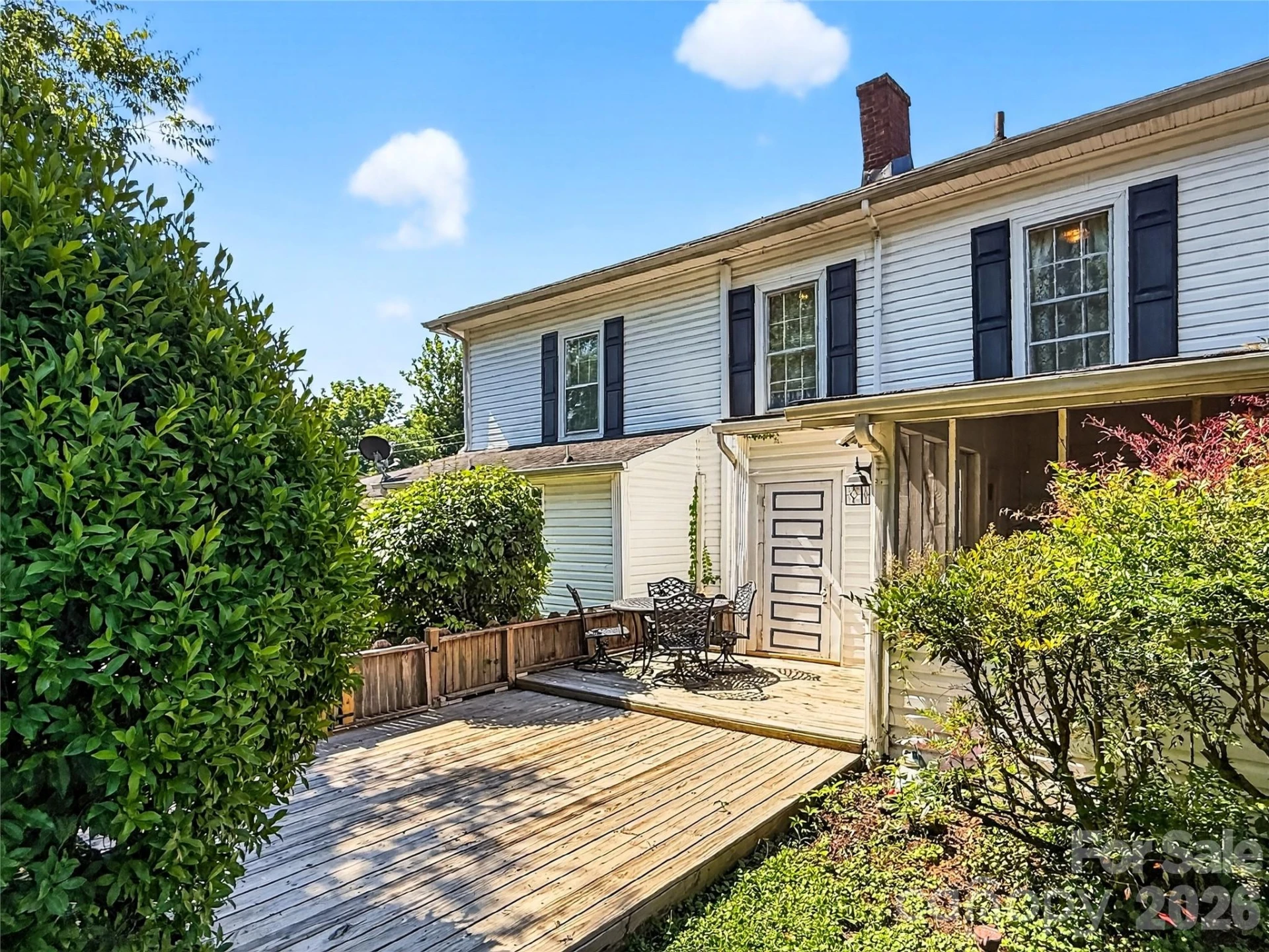 192 Court Street - Photo 33