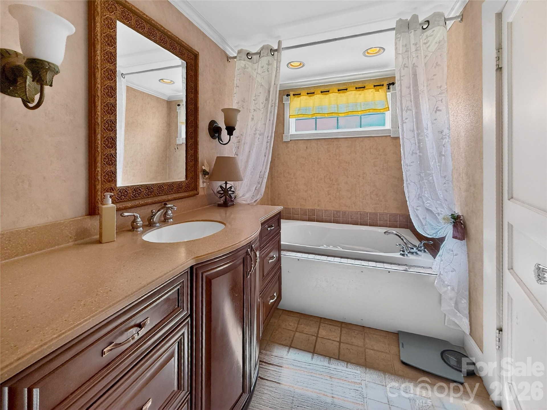 192 Court Street - Photo 9