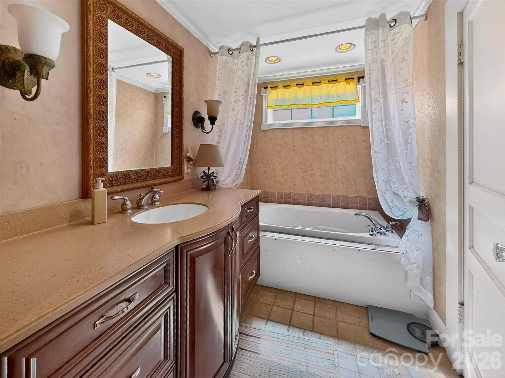 192 Court Street - Photo 10