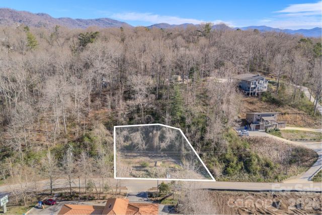 16 Governors View Road, Asheville, NC, 28805