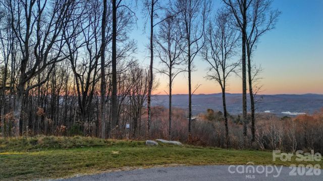 198 Mossy Rock Way, Fletcher, NC, 28732