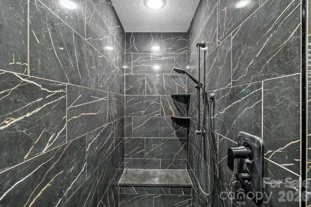 566 Mills River Road - Photo 14