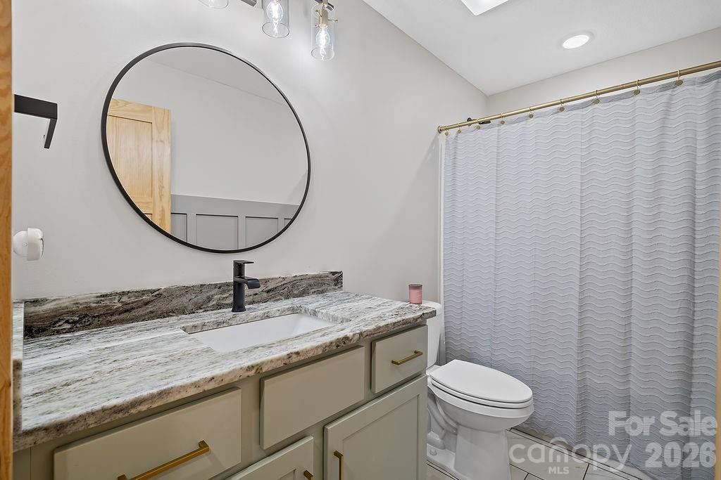 566 Mills River Road - Photo 17