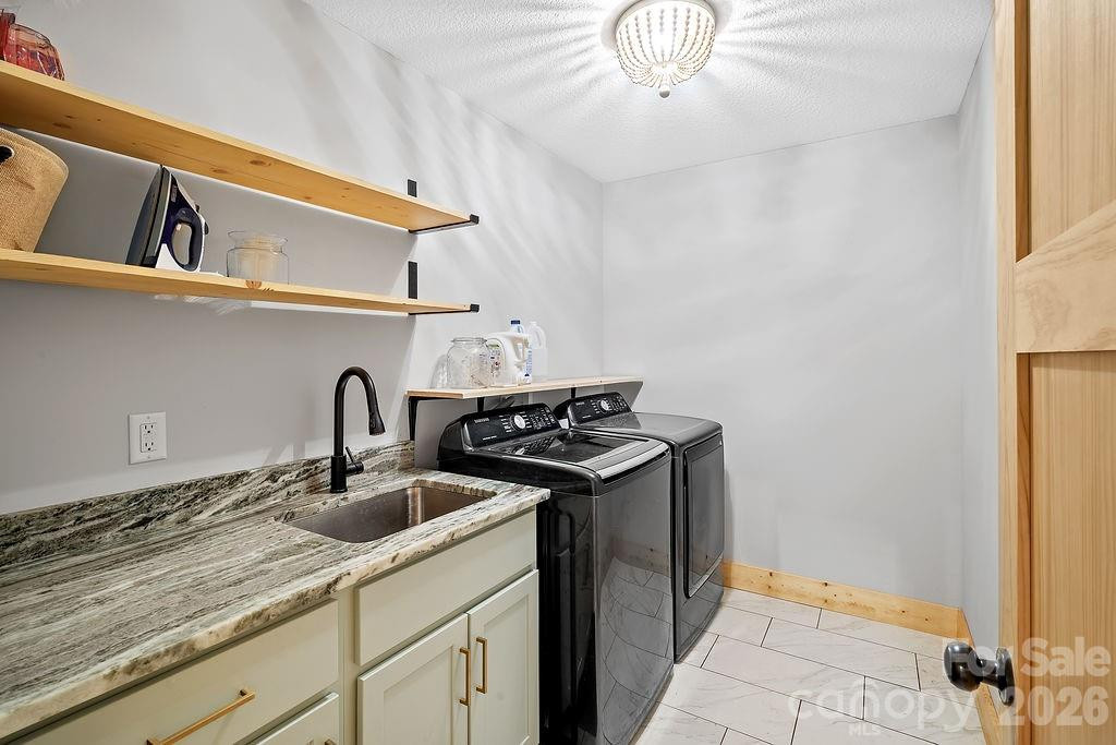 566 Mills River Road - Photo 18