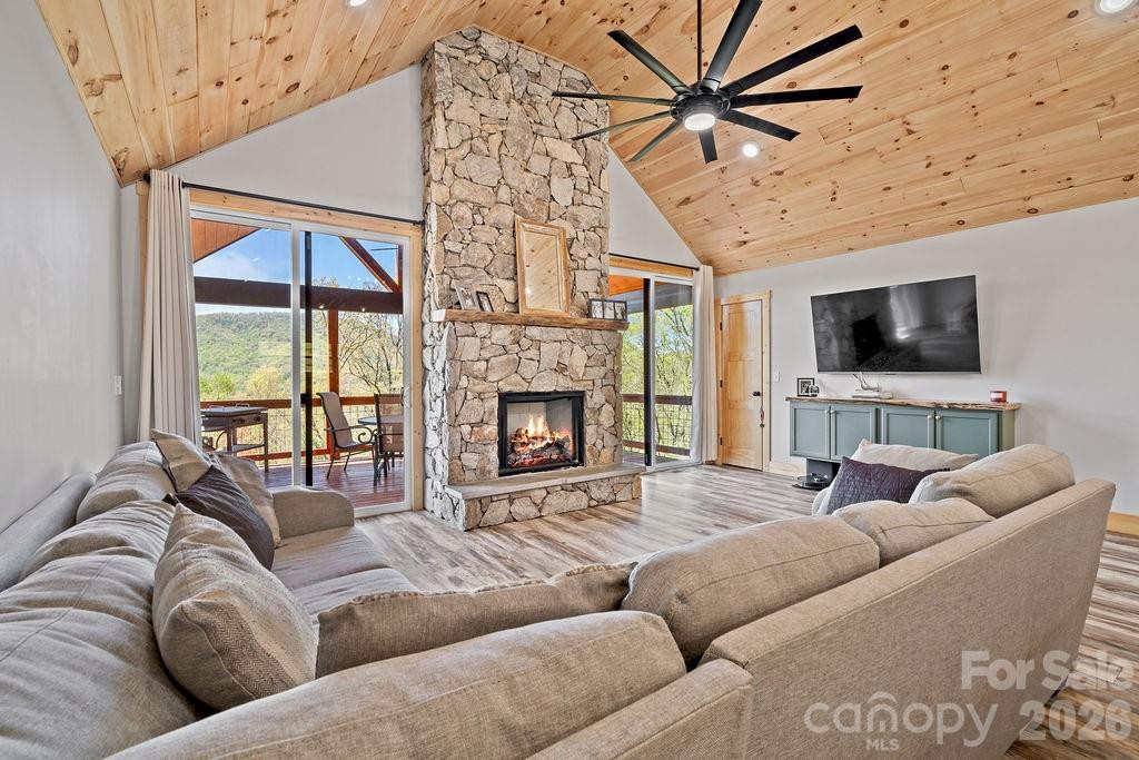 566 Mills River Road - Photo 10