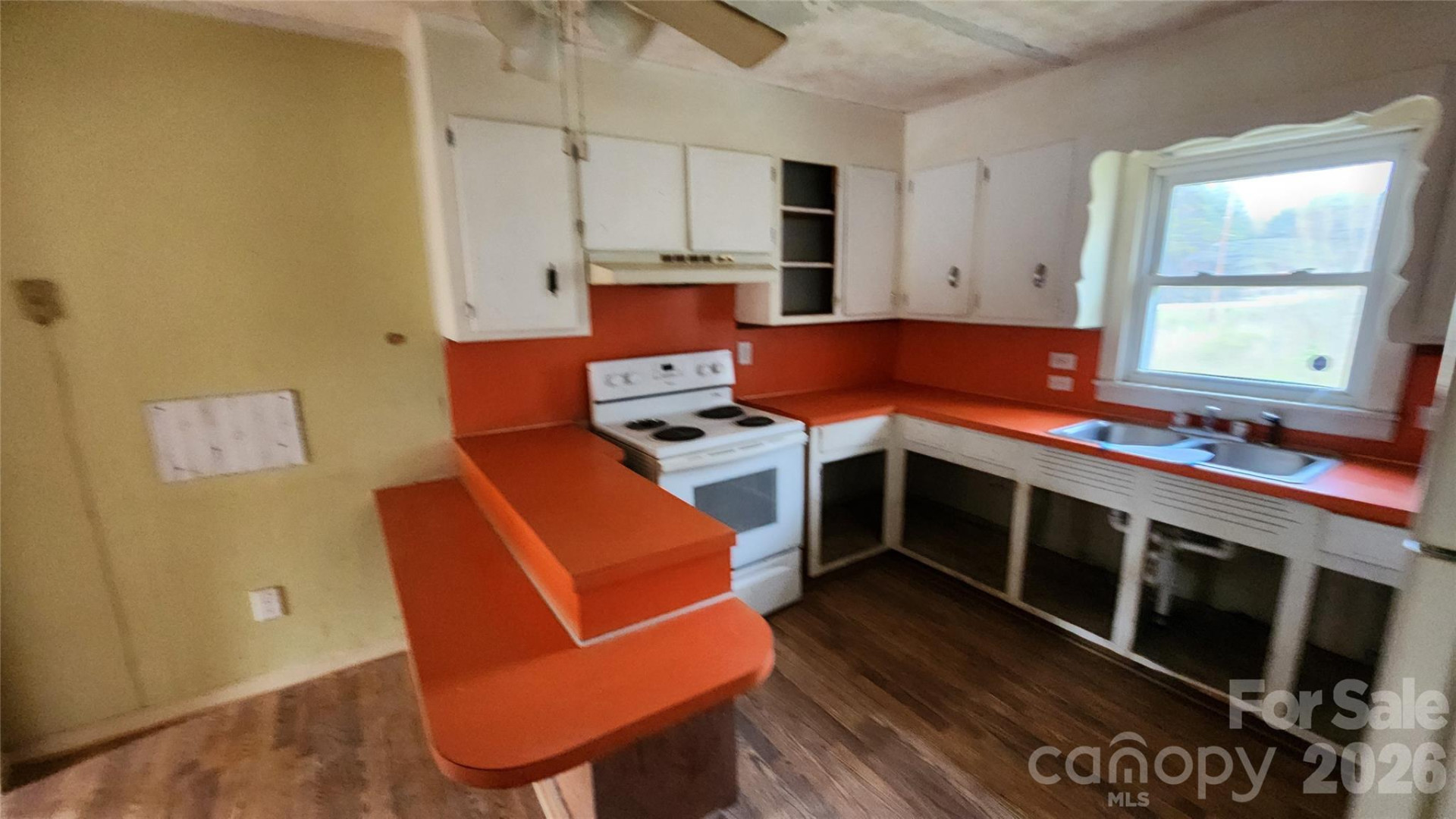 3490 US 70 Highway - Photo 15