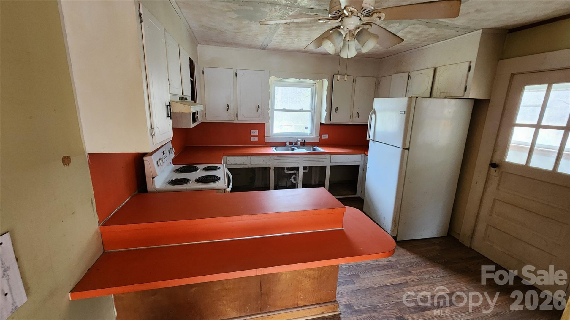 3490 US 70 Highway - Photo 16