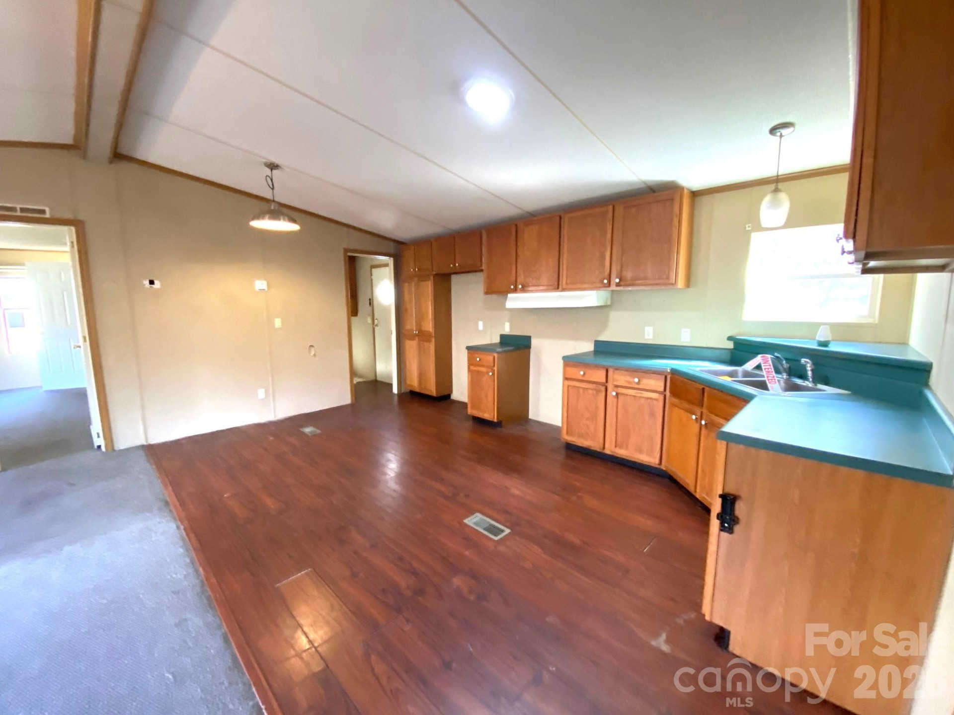 16 Molly Lane - Photo 3