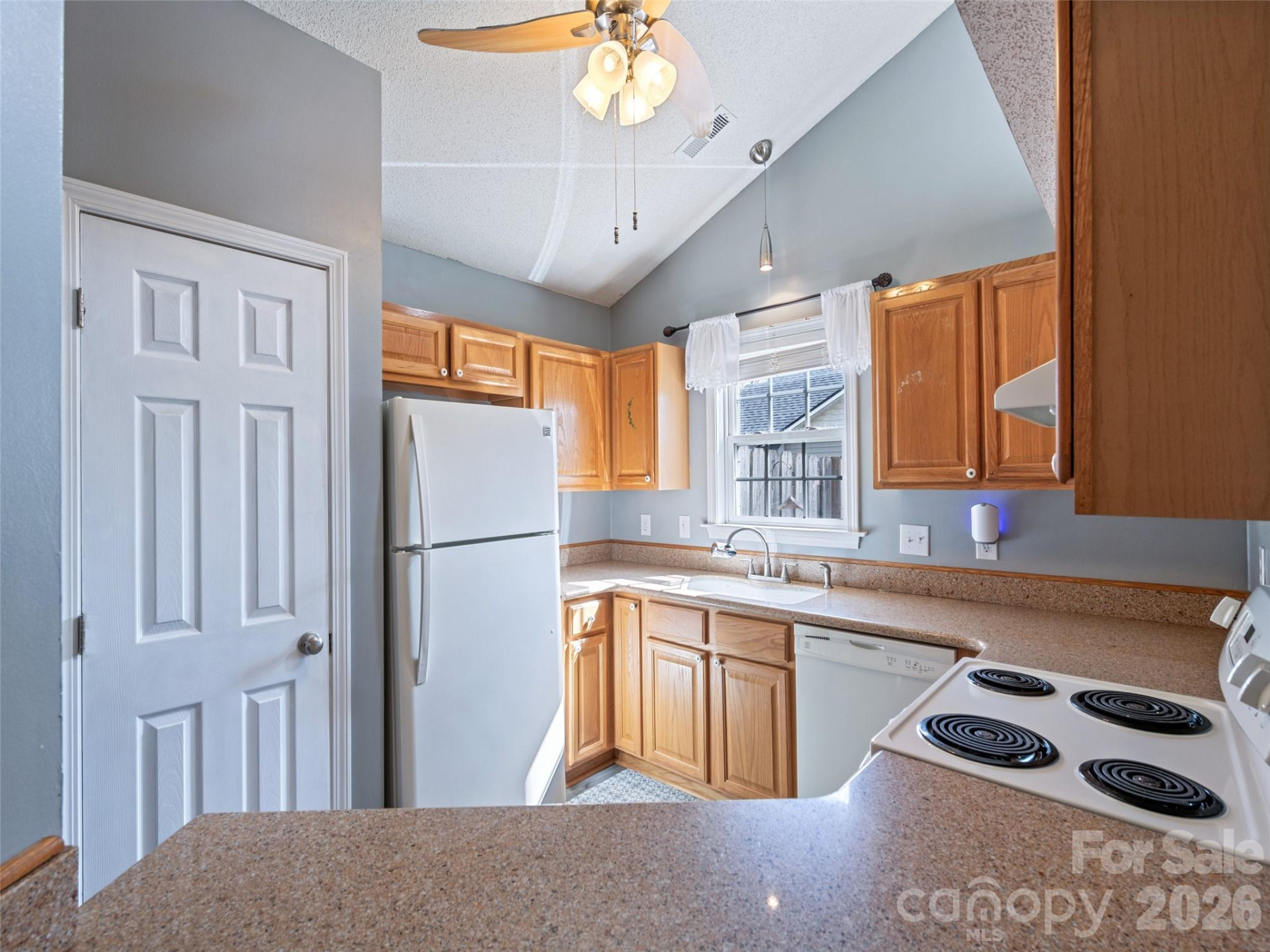 922 Woodhill Drive - Photo 13