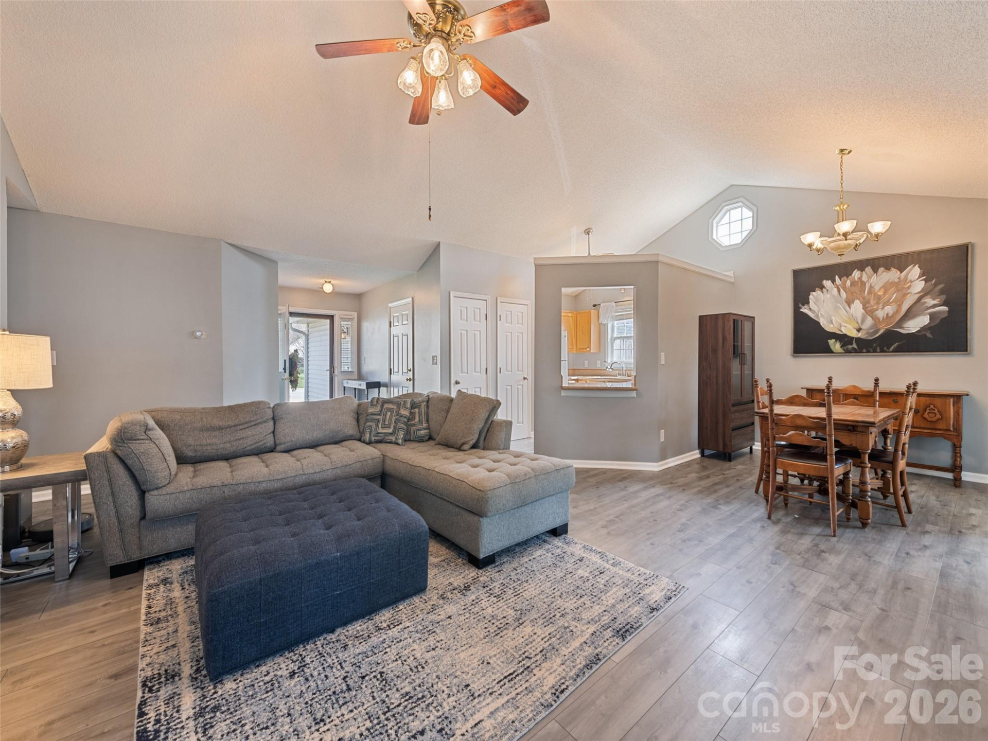 922 Woodhill Drive - Photo 10