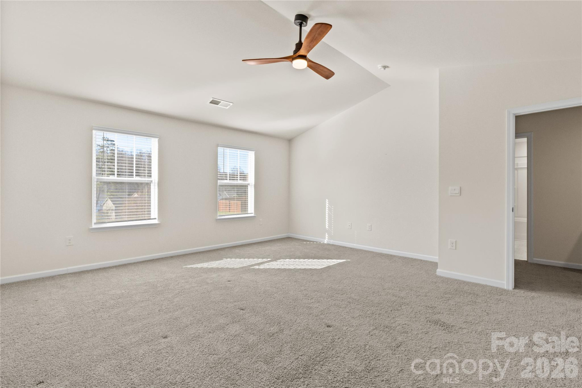 814 Monterey Court - Photo 16